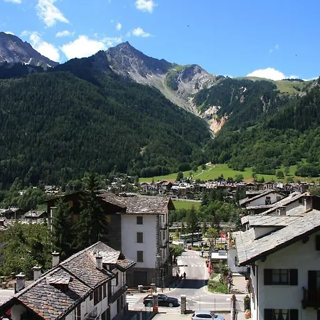 Via Dei Giardini