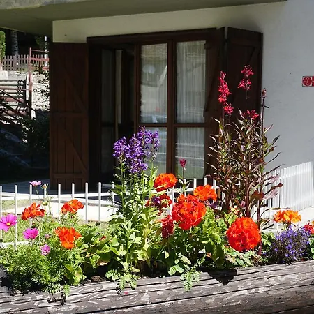 Via Dei Giardini *